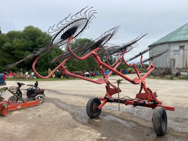 Hay/Forage/Livestock  Befco 10 Wheel Hydraulic Fold Rake Photo