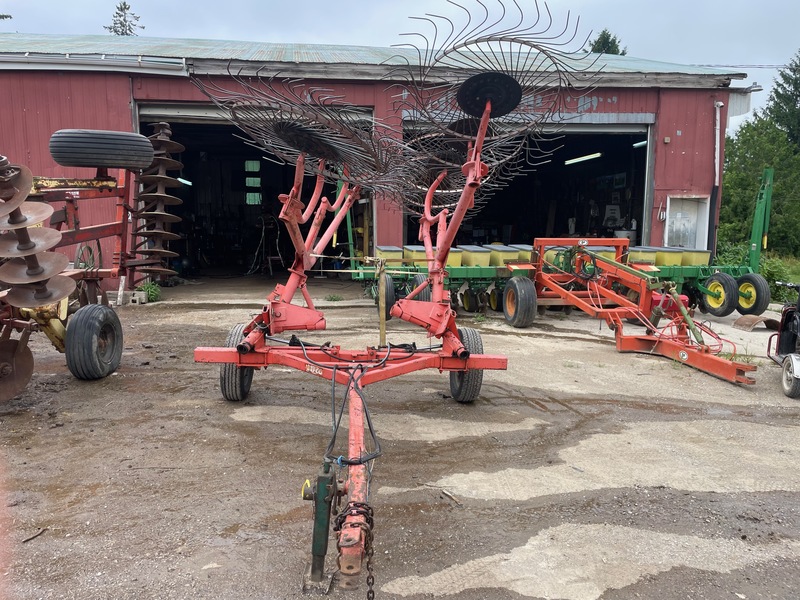 Hay/Forage/Livestock  Befco 10 Wheel Hydraulic Fold Rake Photo