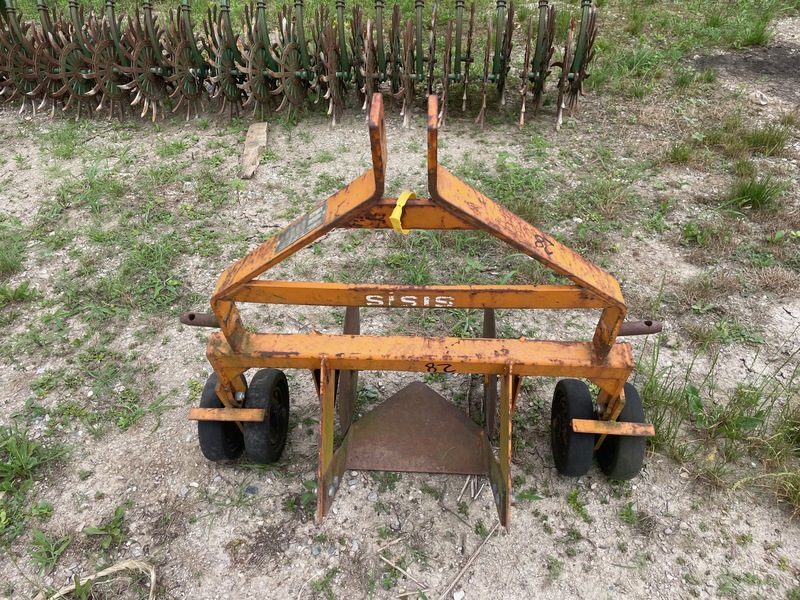 Tillage - Other  Sod-Garlic Lifter - 3 Point Hitch Photo