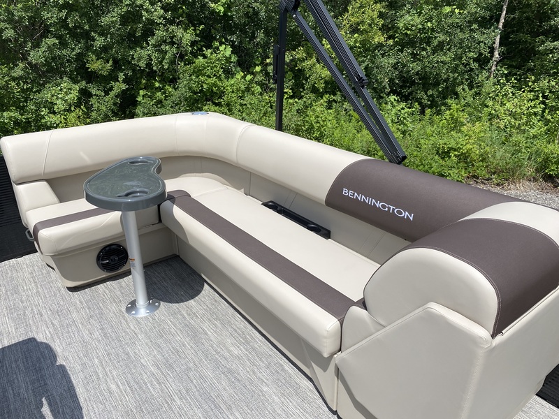 Boats  2026 Bennington 20S Cruise Photo