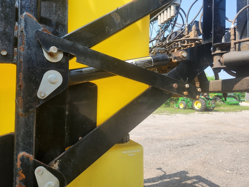 Sprayers  Demco 1250 Pulltype Sprayer  Photo