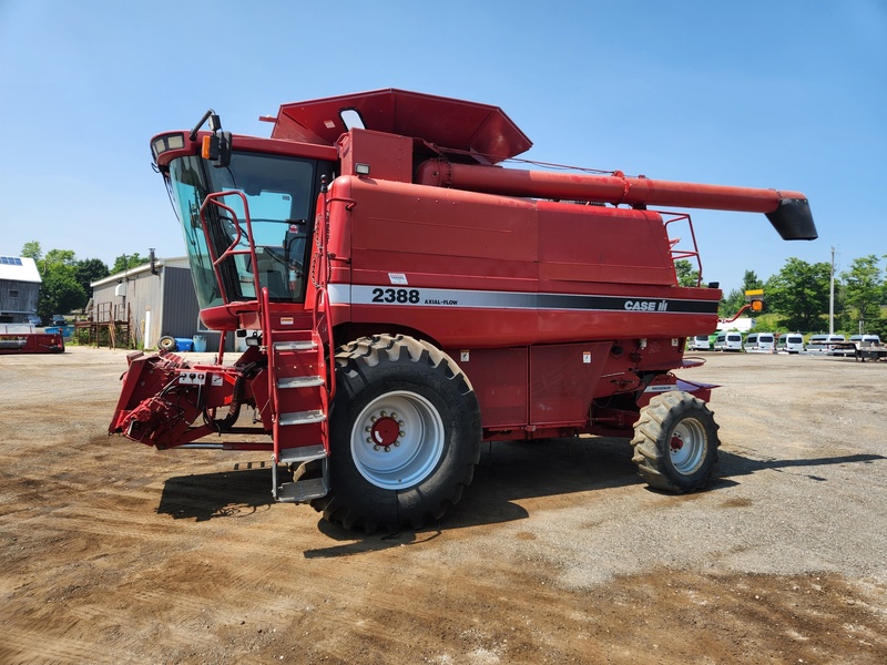 Case IH 2388 Combine  