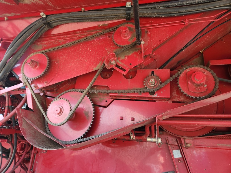 Combines & Harvesting Equipment  Case IH 2388 Combine   Photo