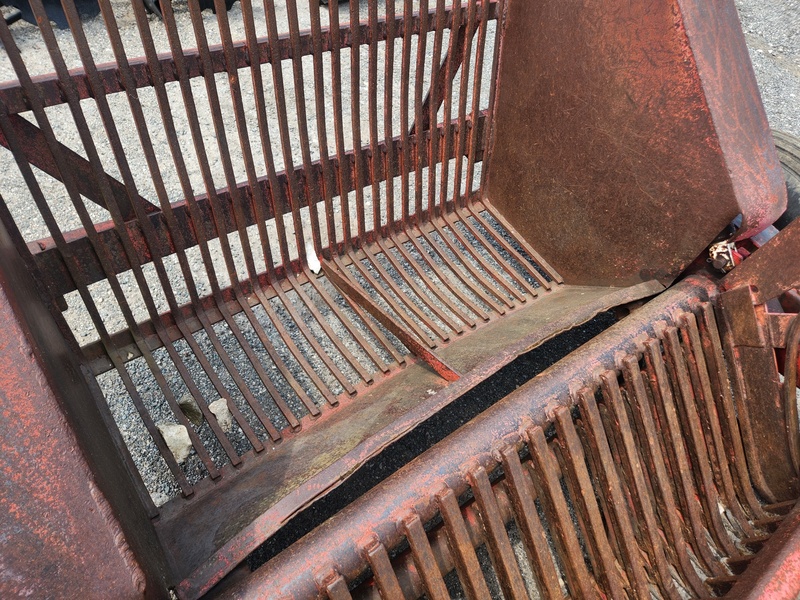 Rock Pickers and Rock Rakes  Rock-o-matic 546 Rock Picker  Photo