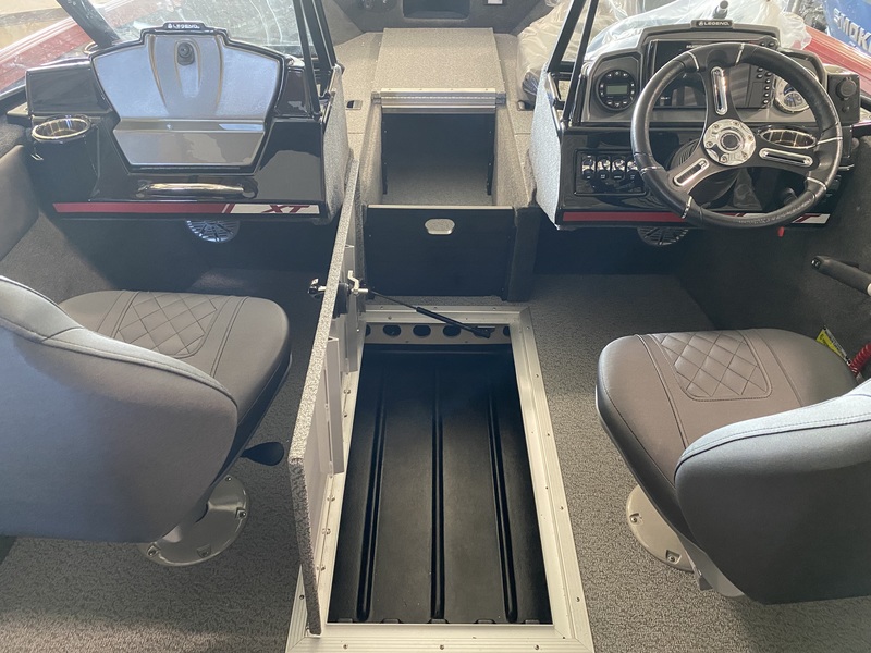 Boats  2025 Legend 17XT  Photo