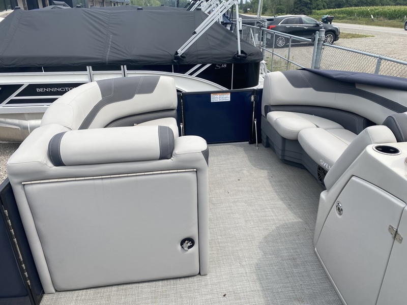 Boats  2024 Sylvan L1 DLZ tritoon boat Photo