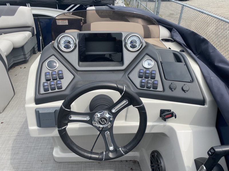Boats  2024 Sylvan L1 DLZ tritoon boat Photo
