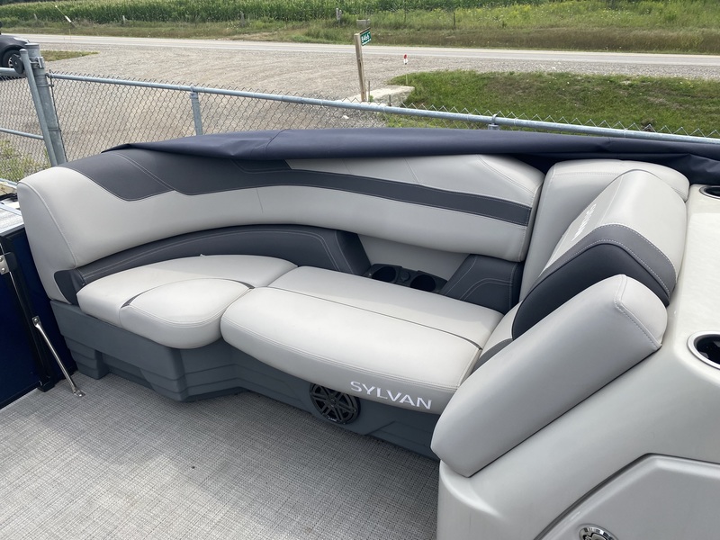 Boats  2024 Sylvan L1 DLZ tritoon boat Photo