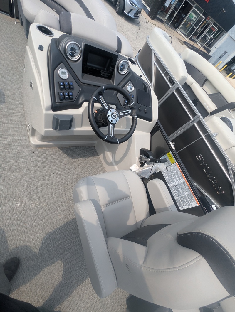 Boats  2024 Sylvan L1 LZ Tritoon boat Photo