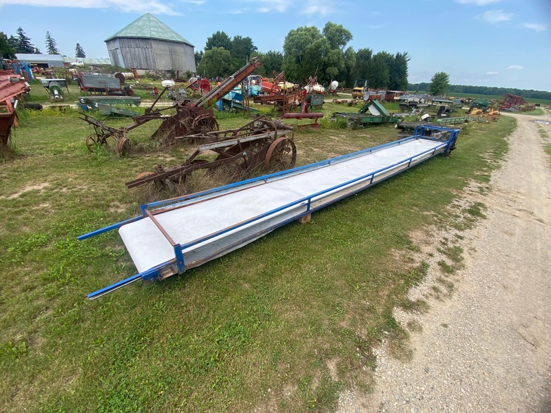 Electric Belt Conveyor - 32" x 26'