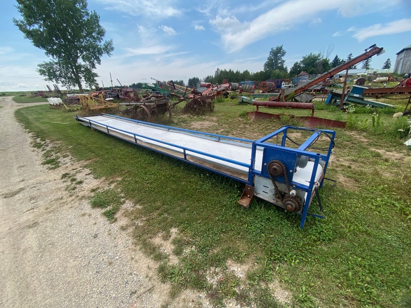 Grain Handling  Electric Belt Conveyor - 32" x 26' Photo