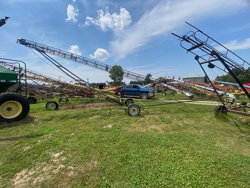 Hay/Forage/Livestock  Electric Square Bale Elevator - 40ft Photo