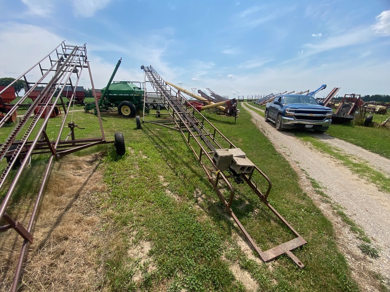 Hay/Forage/Livestock  Electric Square Bale Elevator - 40ft Photo