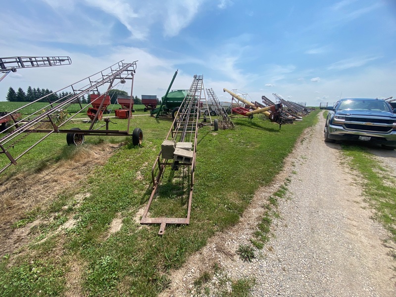 Hay/Forage/Livestock  Electric Square Bale Elevator - 40ft Photo