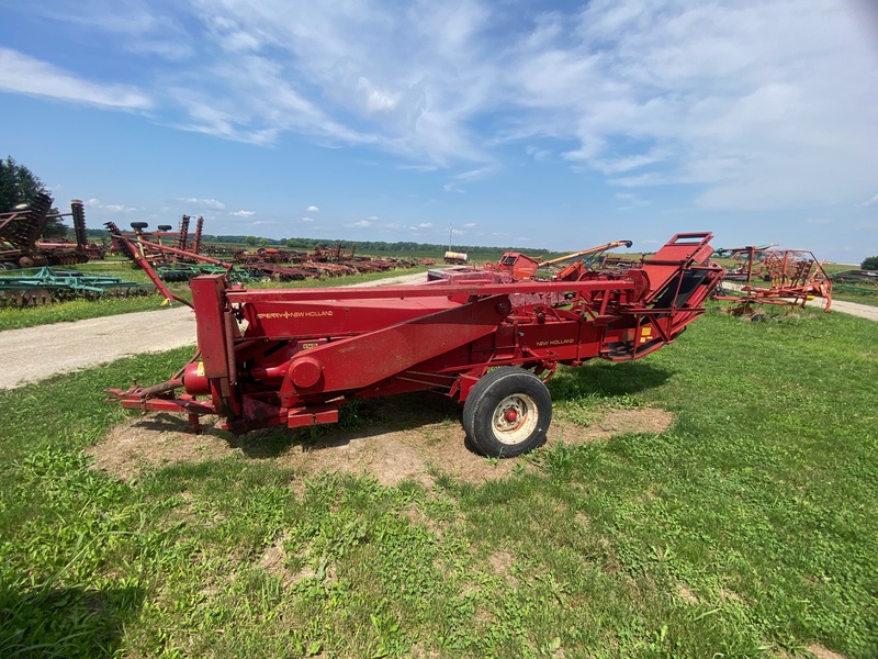 Hay/Forage/Livestock  New Holland 273 Small Square Baler with Thrower Photo
