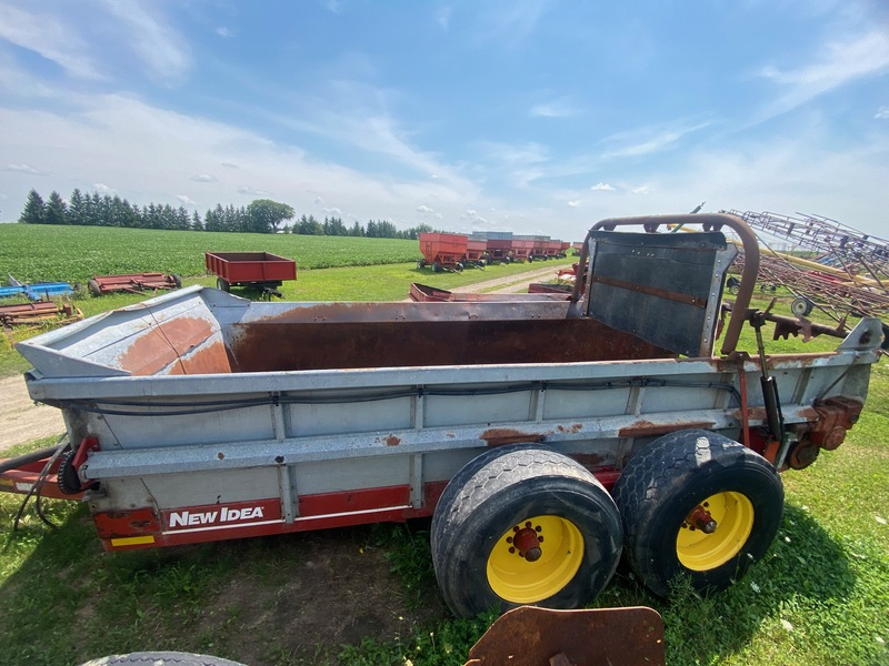 Manure Equipment  New Idea 3743 Manure Spreader - Double Beater and End Gate Photo