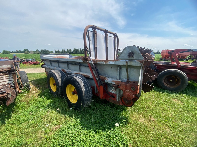 Manure Equipment  New Idea 3743 Manure Spreader - Double Beater and End Gate Photo