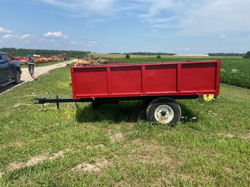 Trailers   Dump Trailer - 7' x 10' Photo