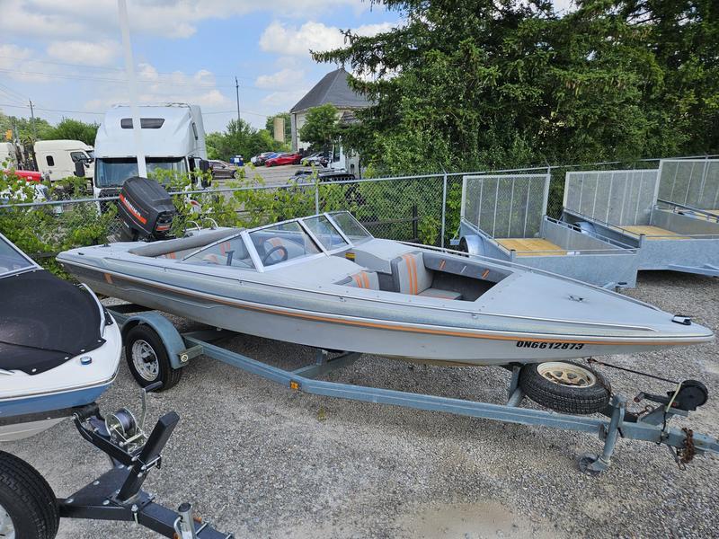 1984 Checkmate Ski-Boat with 150HP Mariner