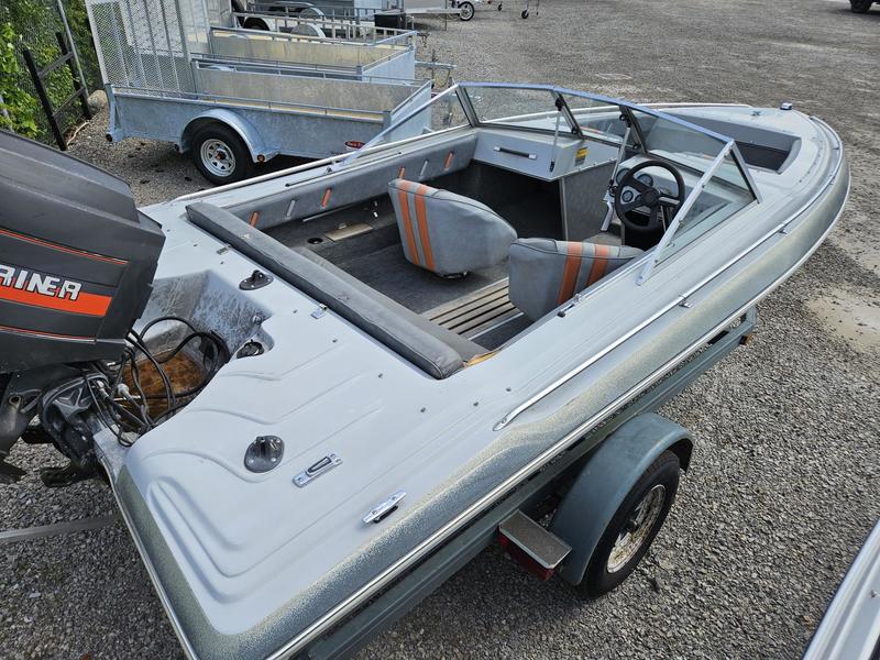 Princecraft Boats  1984 Checkmate Ski-Boat with 150HP Mariner Photo