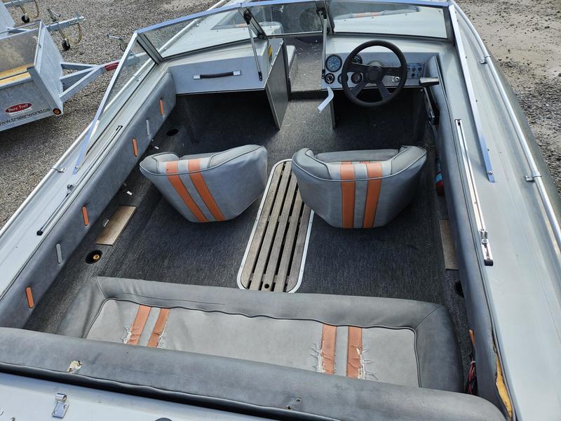 Princecraft Boats  1984 Checkmate Ski-Boat with 150HP Mariner Photo