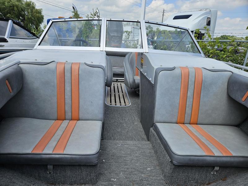 Princecraft Boats  1984 Checkmate Ski-Boat with 150HP Mariner Photo