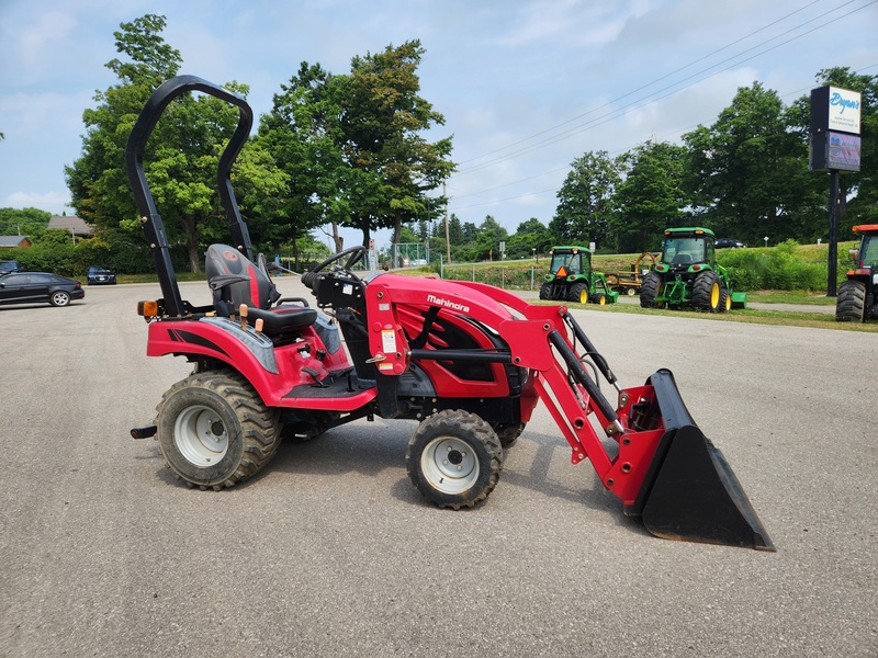 Tractors - Compact  Mahindra Emax 20S Tractor  Photo