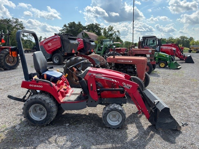 Tractors  2010 Massey Ferguson GC2400L Sub-Compact Tractor Photo