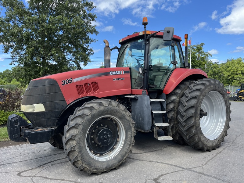 Case Magnum 305 Tractor for sale 