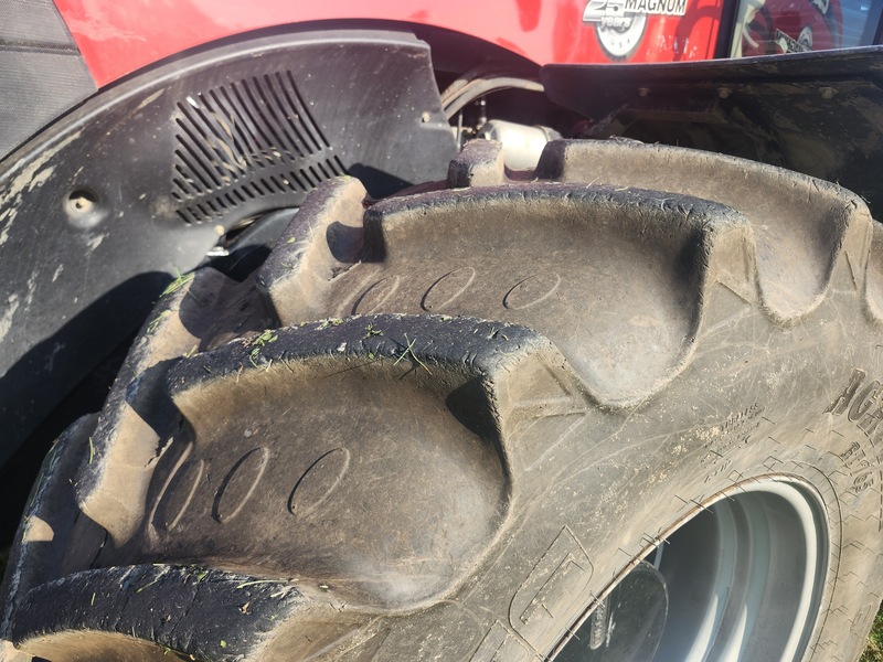 Case Magnum 290 Tractor for sale 