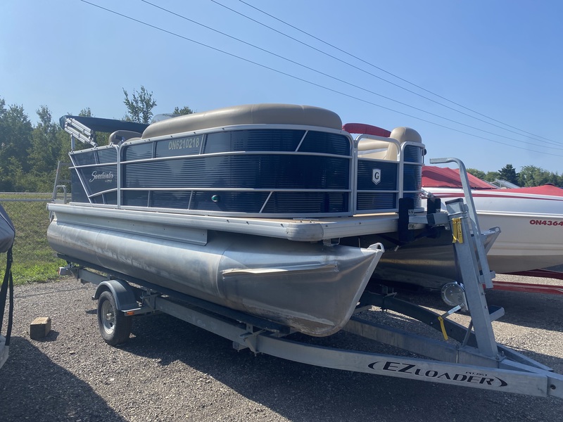 Boats  2017 Godfrey Sweetwater Pontoon  Photo
