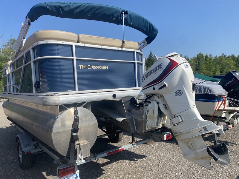 Boats  2017 Godfrey Sweetwater Pontoon  Photo
