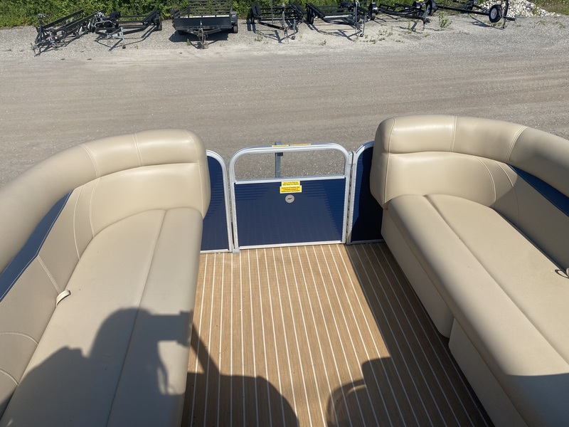 Boats  2017 Godfrey Sweetwater Pontoon  Photo