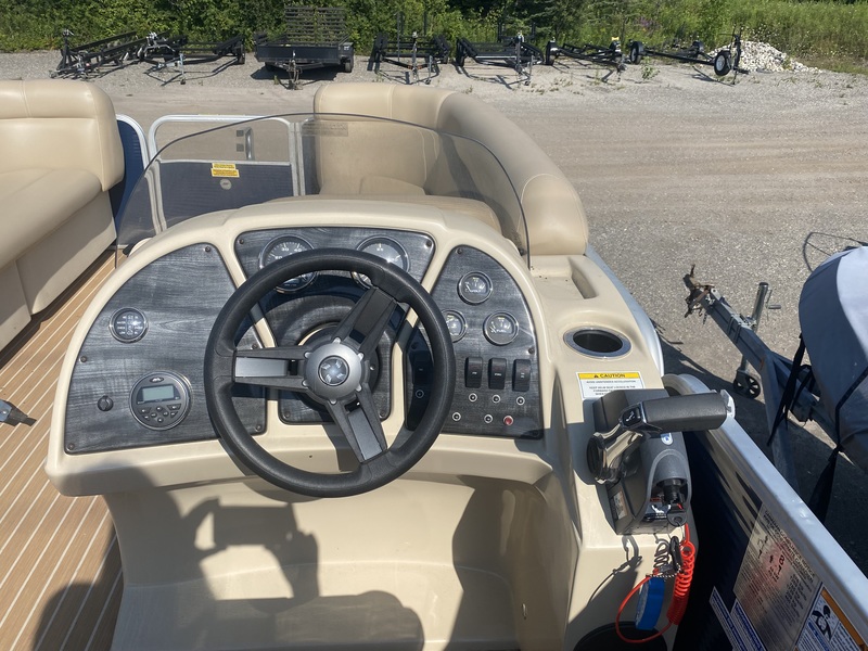 Boats  2017 Godfrey Sweetwater Pontoon  Photo