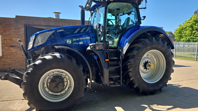 New Holland T7.315 Blue Power Tractor for sale 