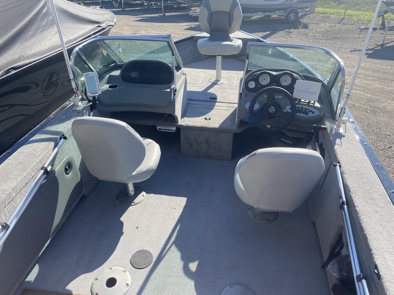 Boats  2011 SmokerCraft Pro Angler 172 Photo