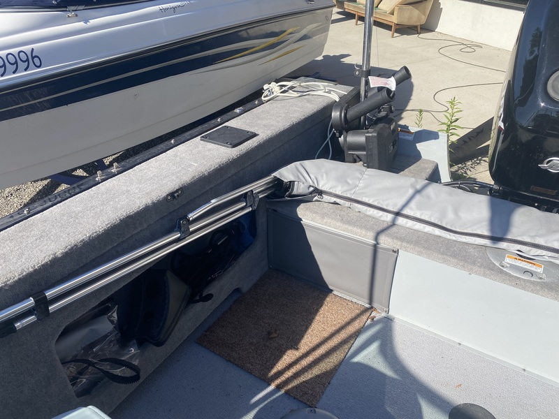 Boats  2011 SmokerCraft Pro Angler 172 Photo