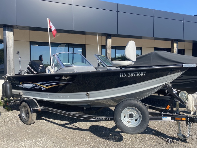 2011 SmokerCraft Pro Angler 172