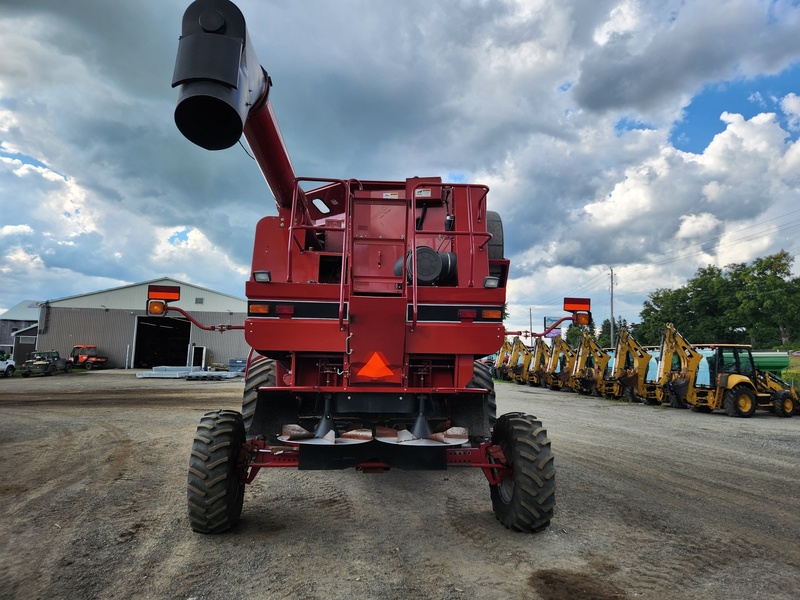 Combines & Harvesting Equipment  Case IH 2388 Combine   Photo