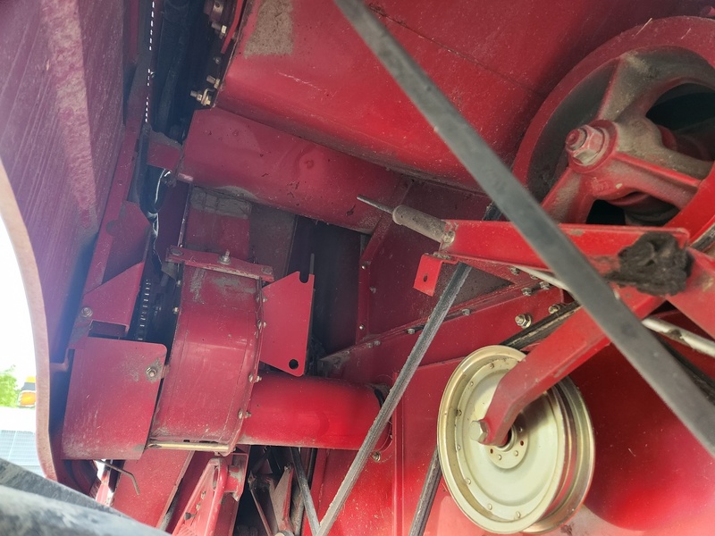 Combines & Harvesting Equipment  Case IH 2388 Combine   Photo