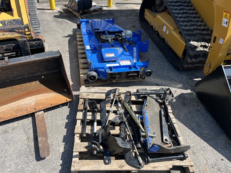 New Holland 260gms Mid Mount Mower