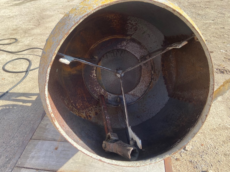 Construction  Teagle Cement Mixer Photo
