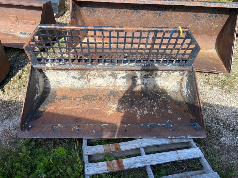Attachments  Cat Bucket - 68" Photo