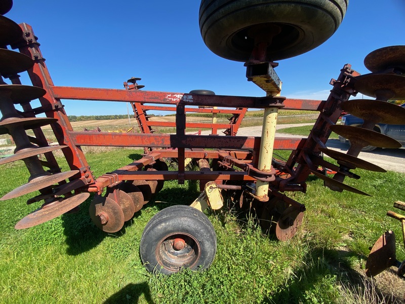 Tillage - Discs  Krause Disc - 18' Photo