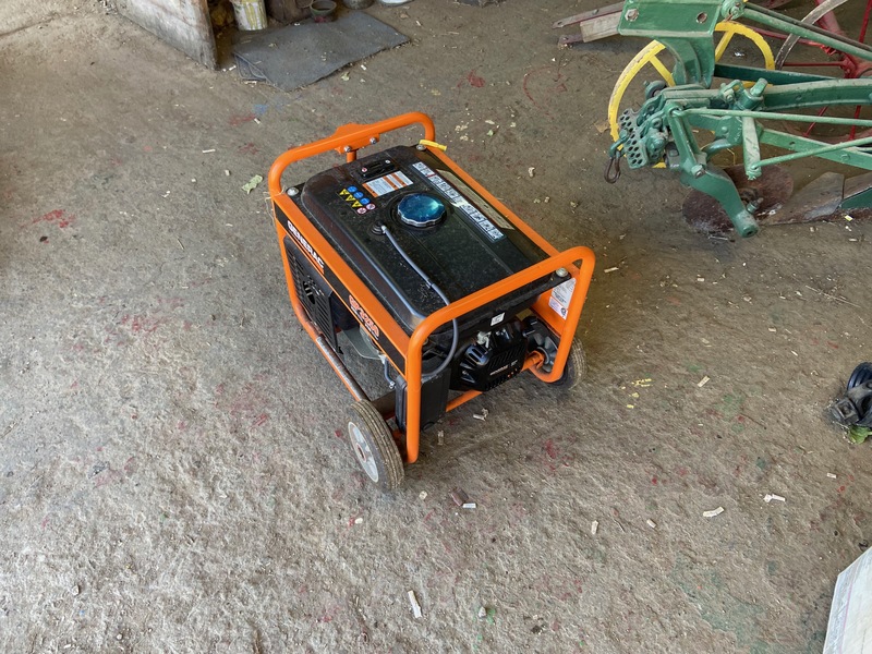 Miscellaneous  Generac 3250 Gas Generator Photo