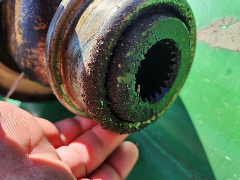 Mowers  John Deere 115 Flail Mower  Photo
