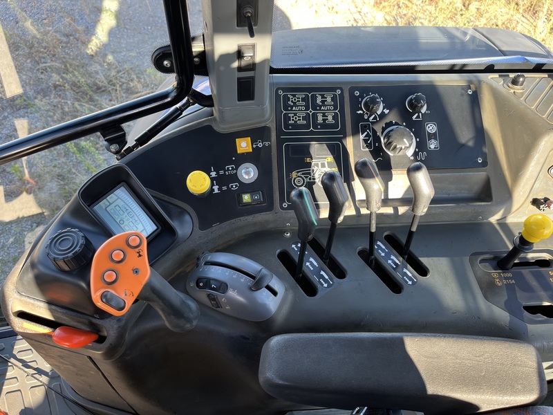 New Holland TM175 Tractor for sale 