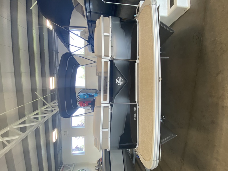 Boats  2023 LEGEND Q-SERIES LE 19 CRUISE - HULL ONLY! Photo