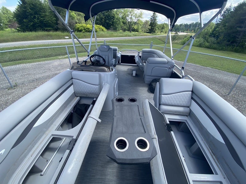 Boats  2023 Bennington 20 SVSR - Hull Only Photo