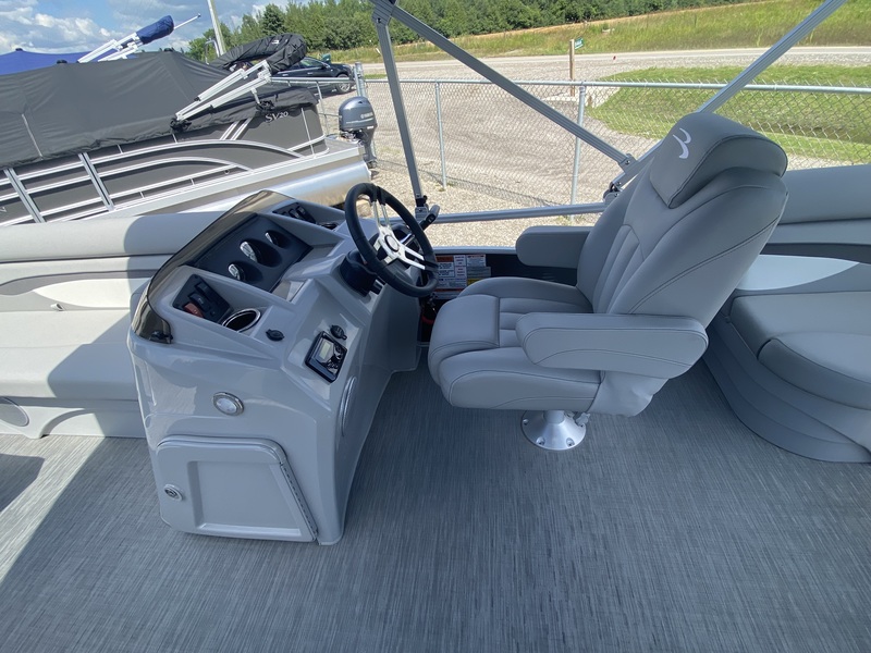 Boats  2023 Bennington 20 SVSR - Hull Only Photo